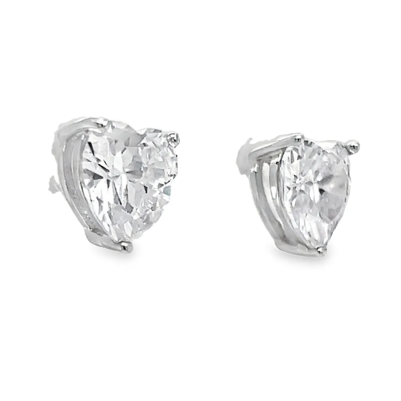 A855 Diamond Heart Post Earrings 8mm