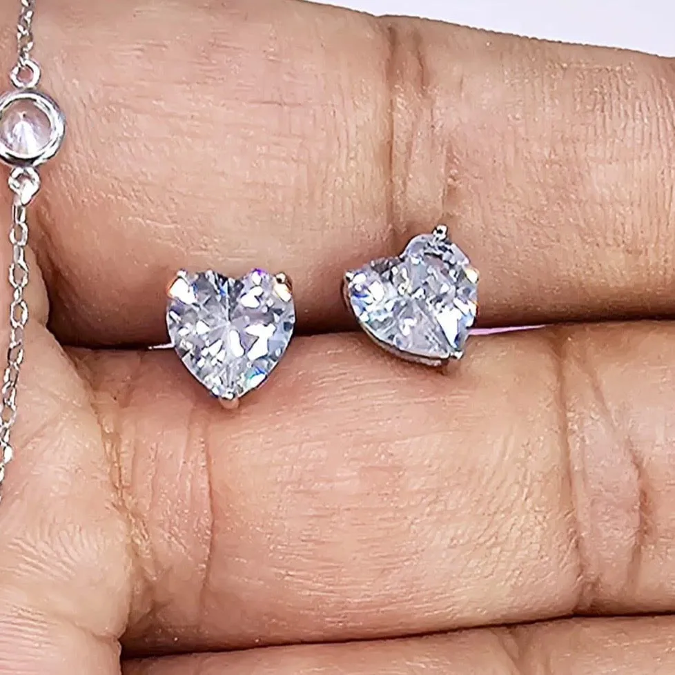A855 Diamond Heart Post Earrings 8mm