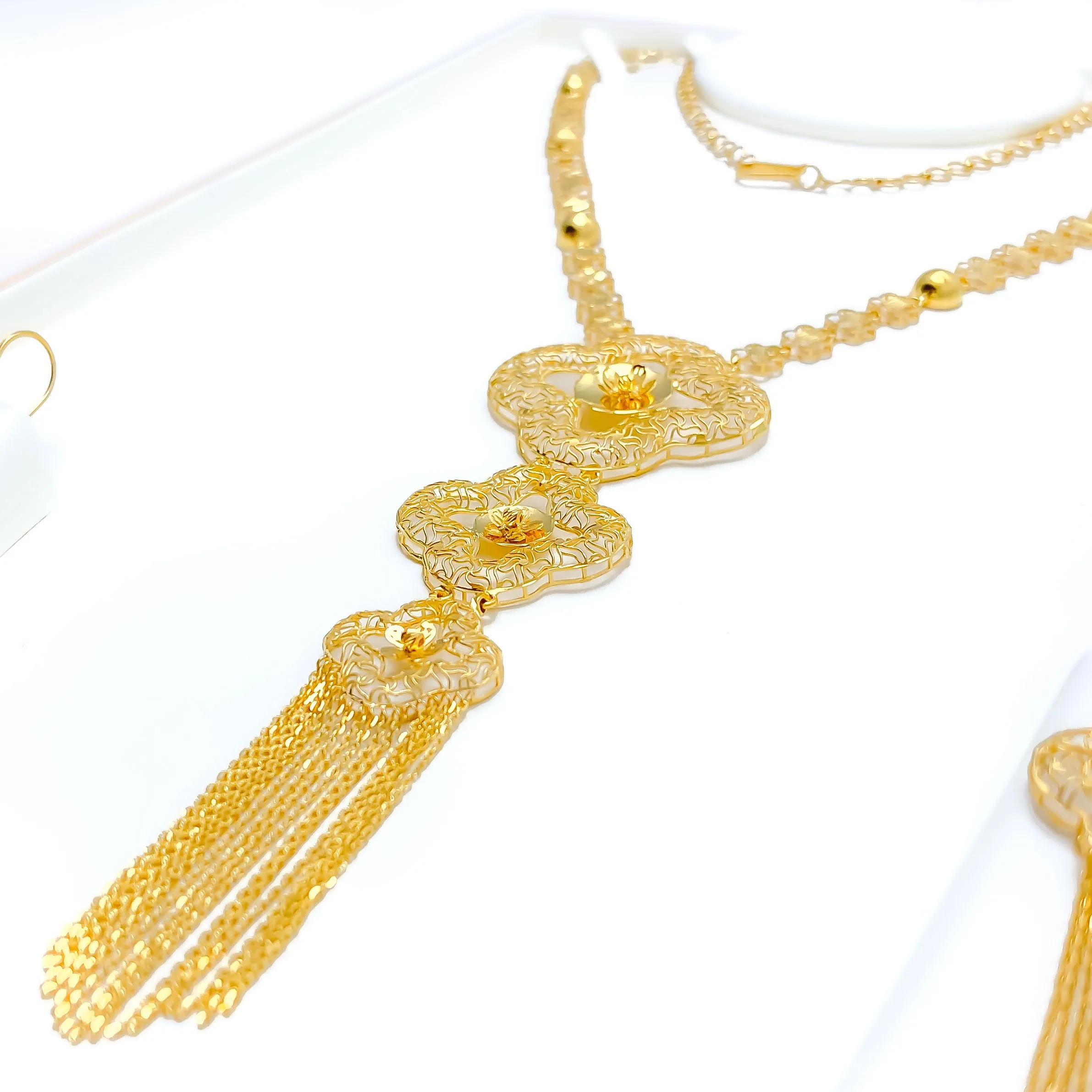 Attractive Triple Jali Flower 5-Piece 21k Gold Necklace Set