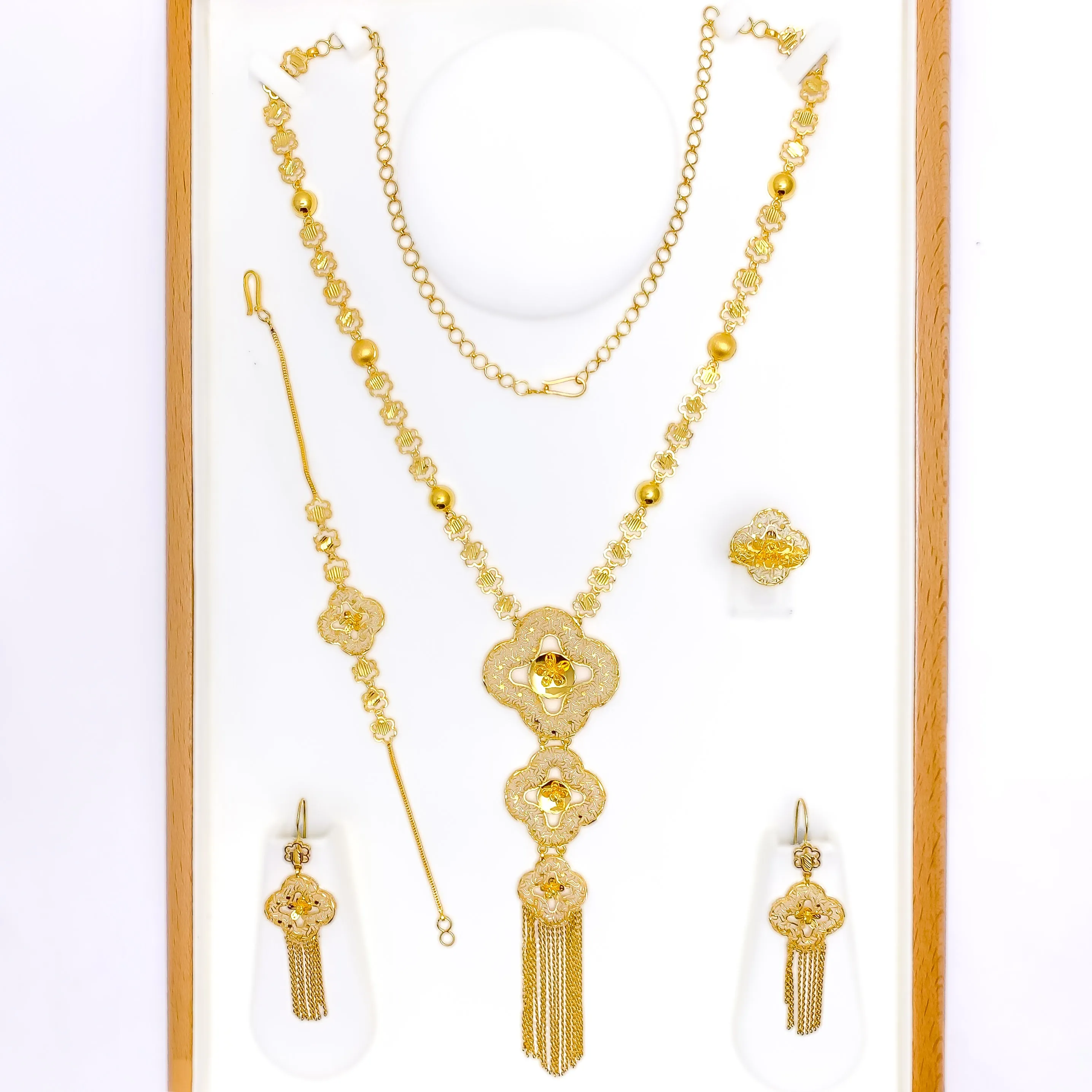 Attractive Triple Jali Flower 5-Piece 21k Gold Necklace Set