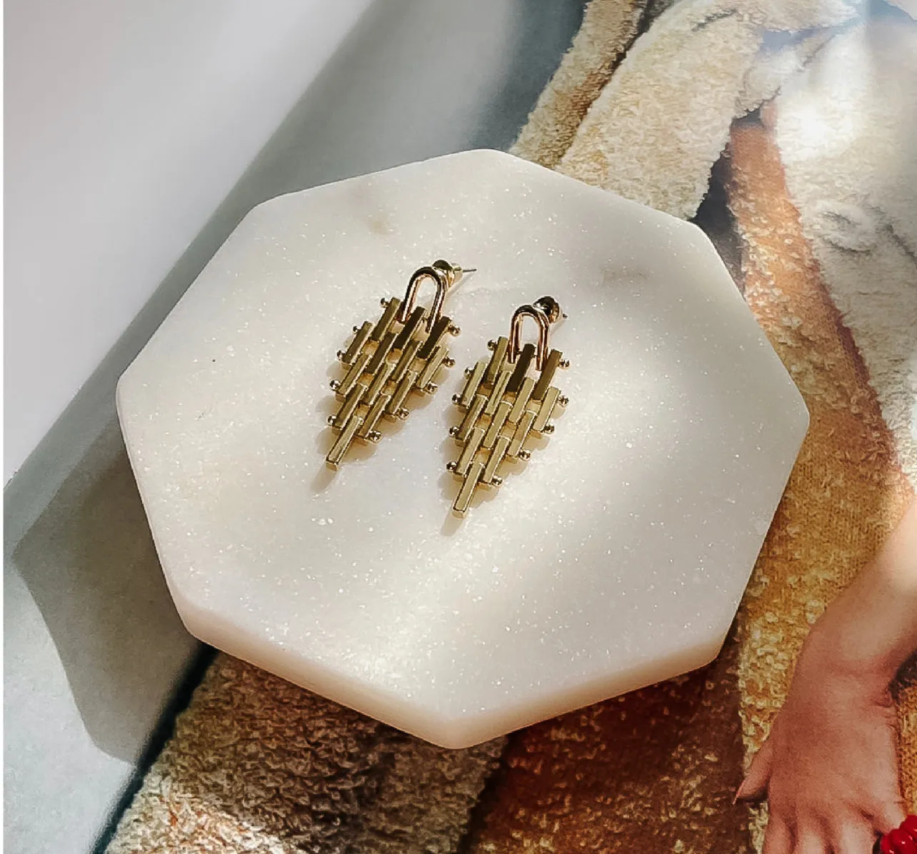 CHANDELIER EARRINGS