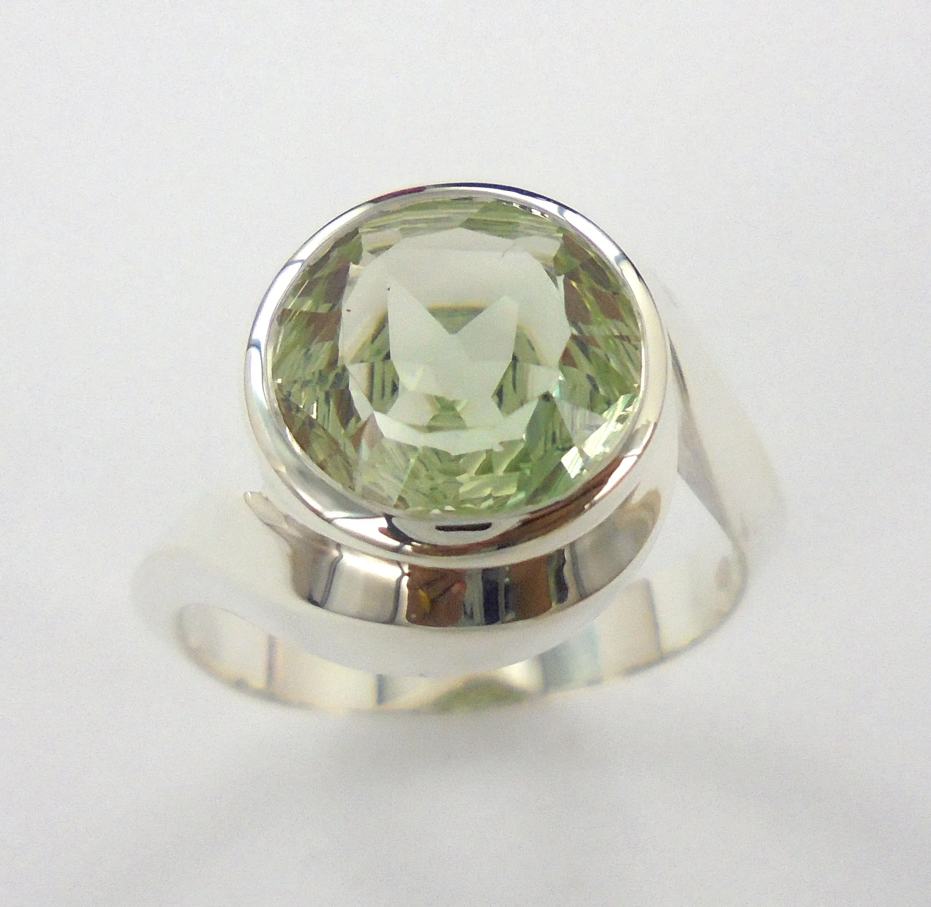 Embrace Ring Ai146R