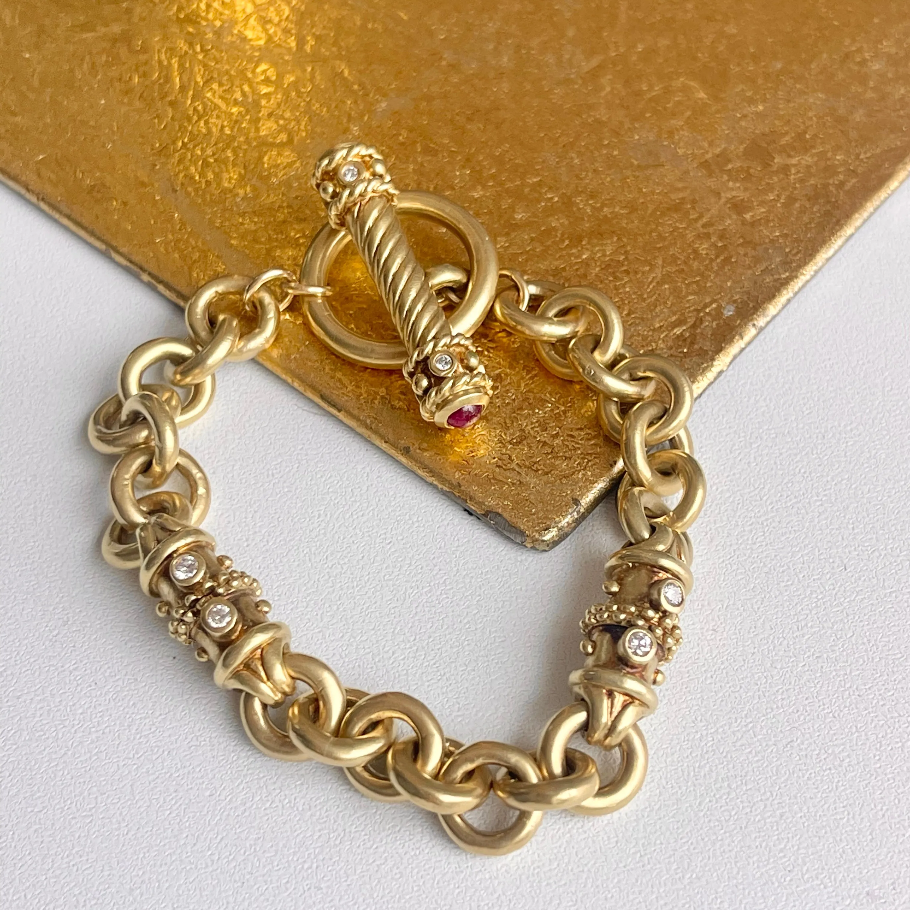 Estate 14KT Yellow Gold Byzantine Rolo Diamond   Ruby Toggle Bracelet