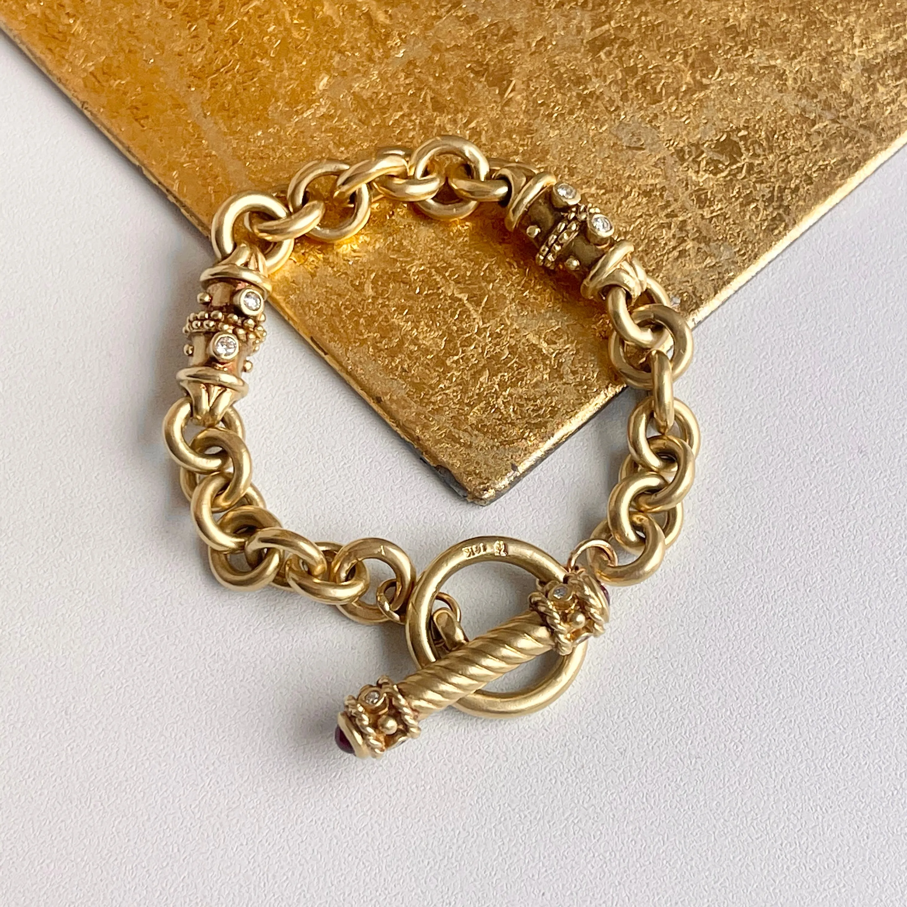 Estate 14KT Yellow Gold Byzantine Rolo Diamond   Ruby Toggle Bracelet