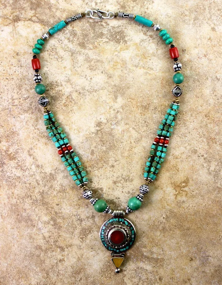 Exquisitely Simple Tibetan Necklace