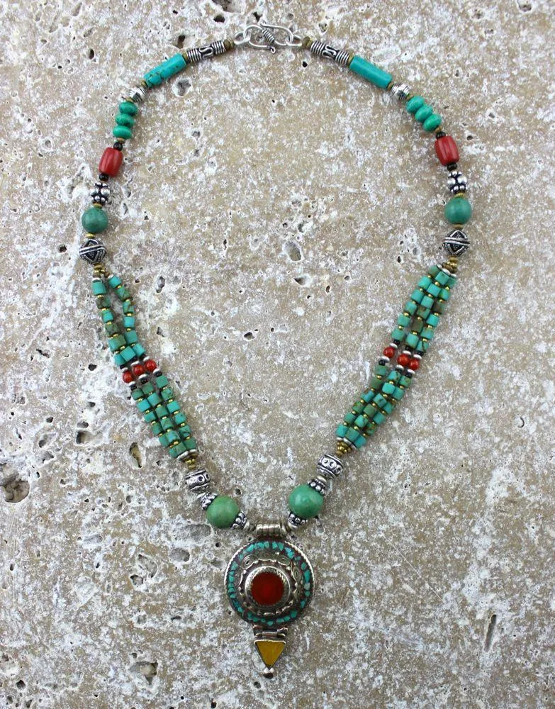 Exquisitely Simple Tibetan Necklace