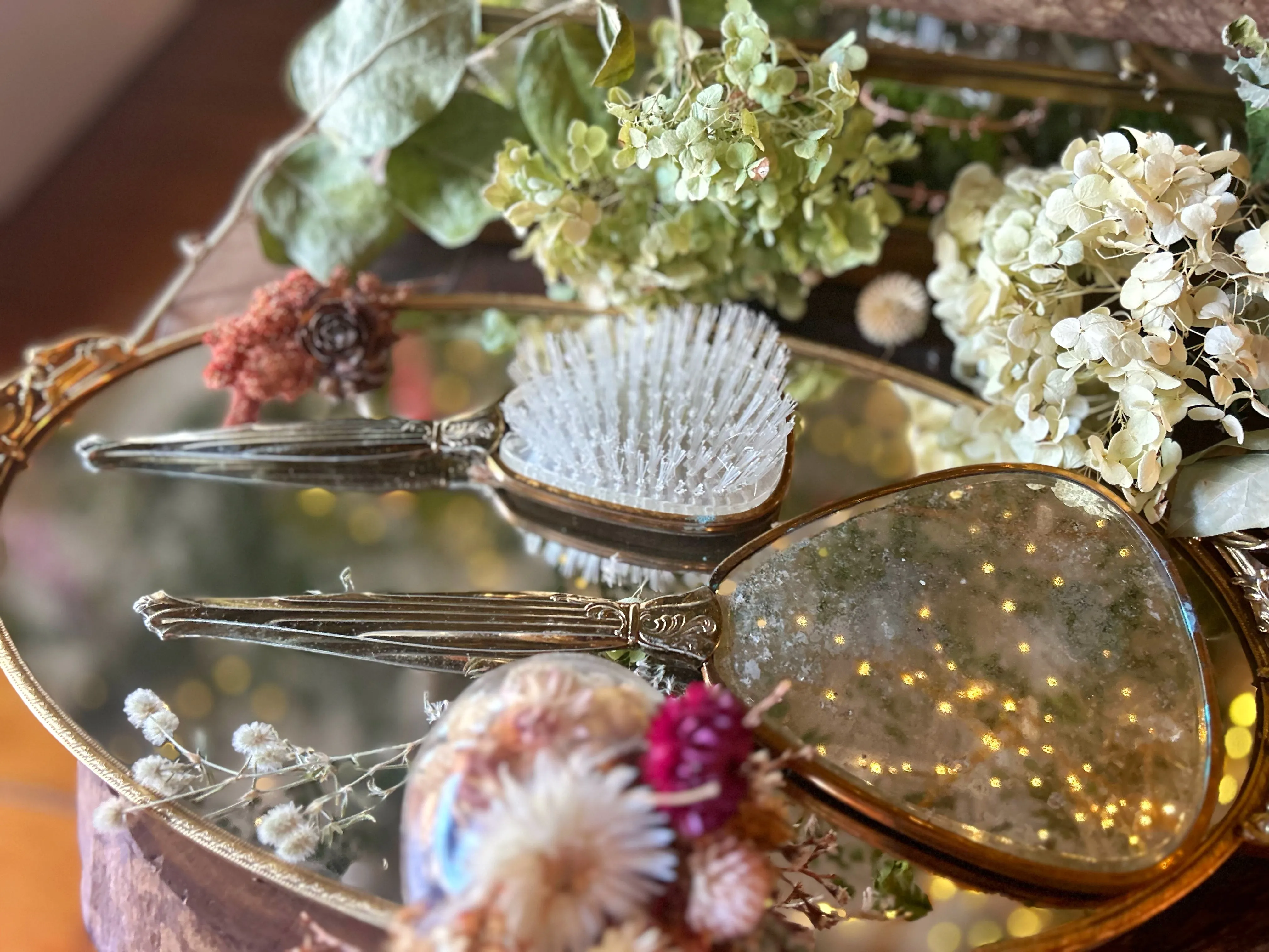 Filigree Antique Floral Hand Mirror Set