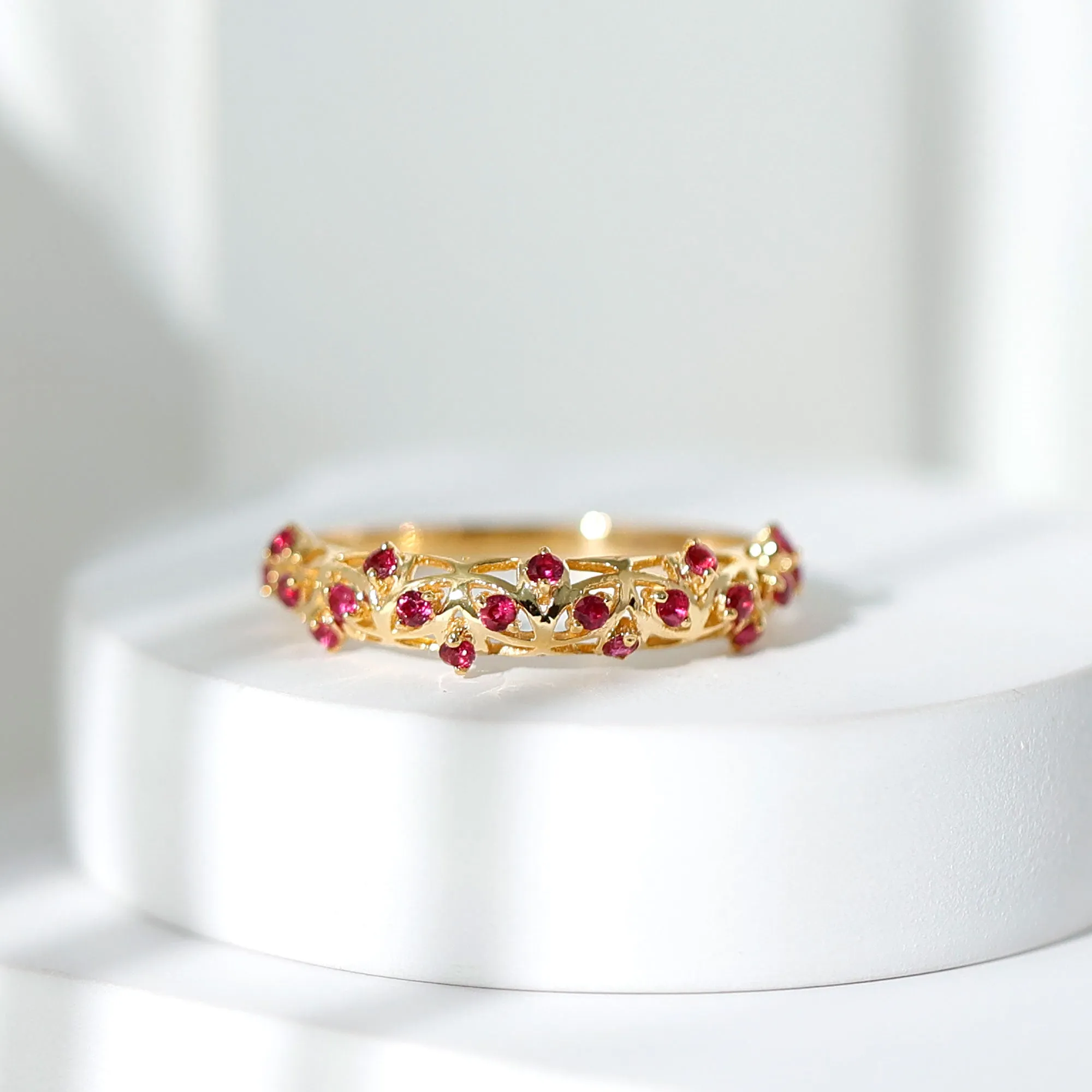 Filigree Detailed Ruby Gold Band Ring in Prong Setting