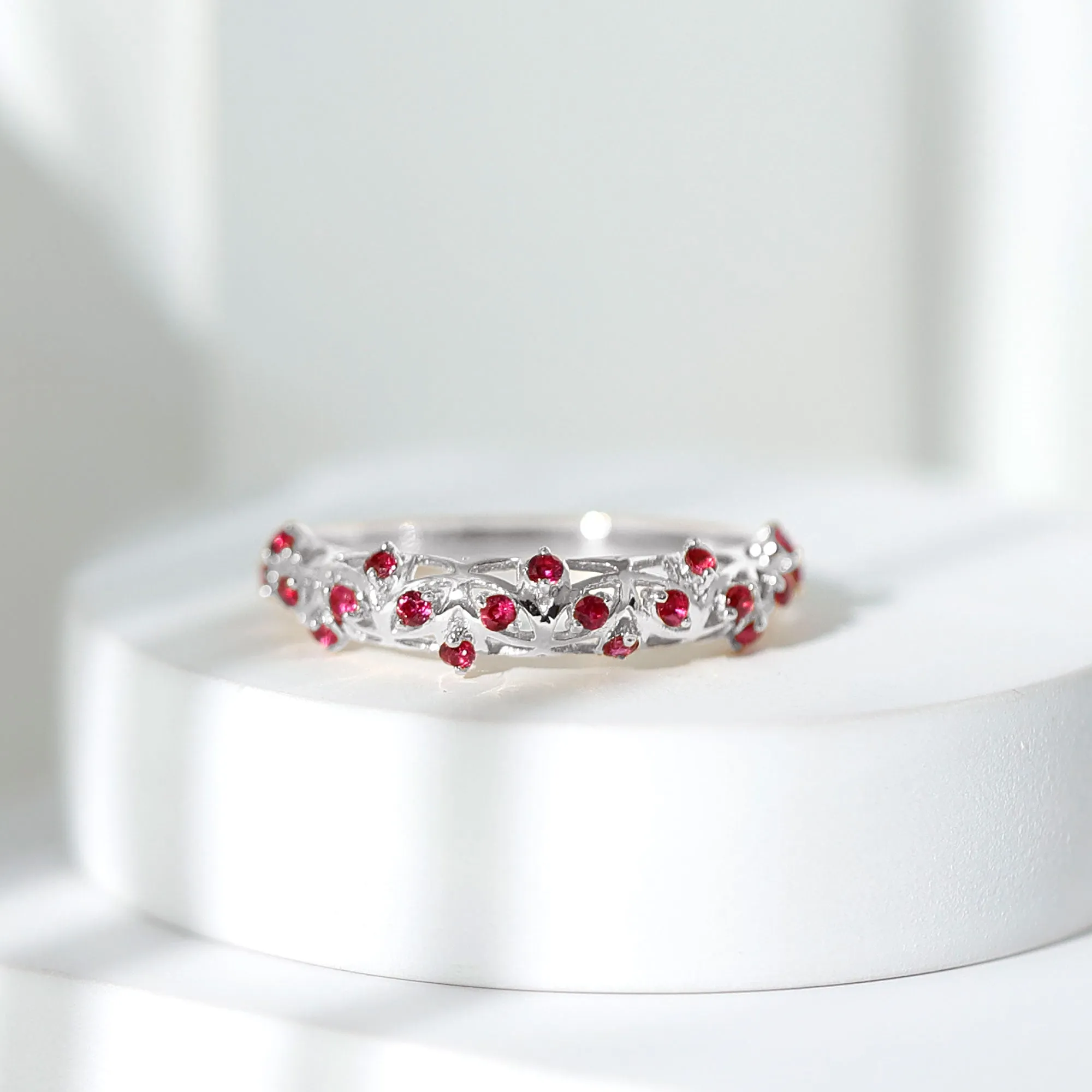 Filigree Detailed Ruby Gold Band Ring in Prong Setting