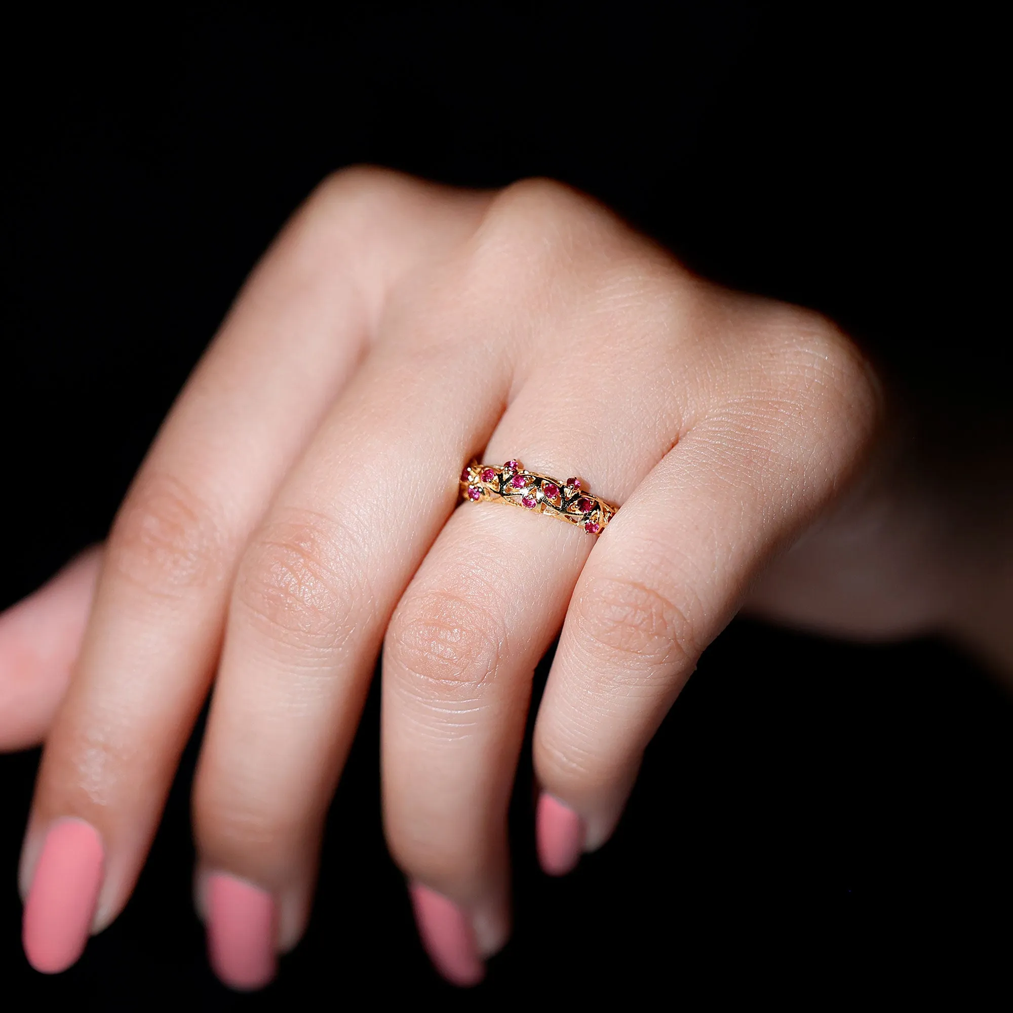 Filigree Detailed Ruby Gold Band Ring in Prong Setting