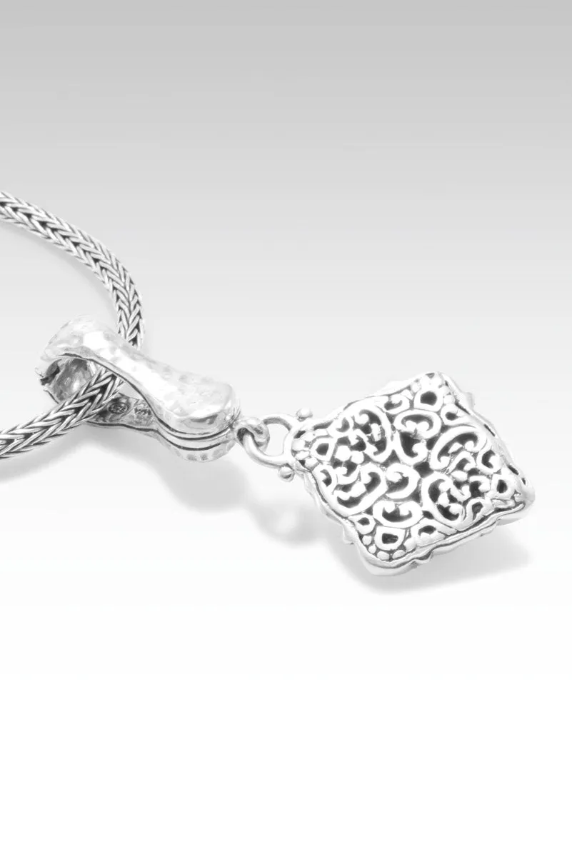 Goodness & Love Pendant™ in Northern Lights™ Mystic Quartz