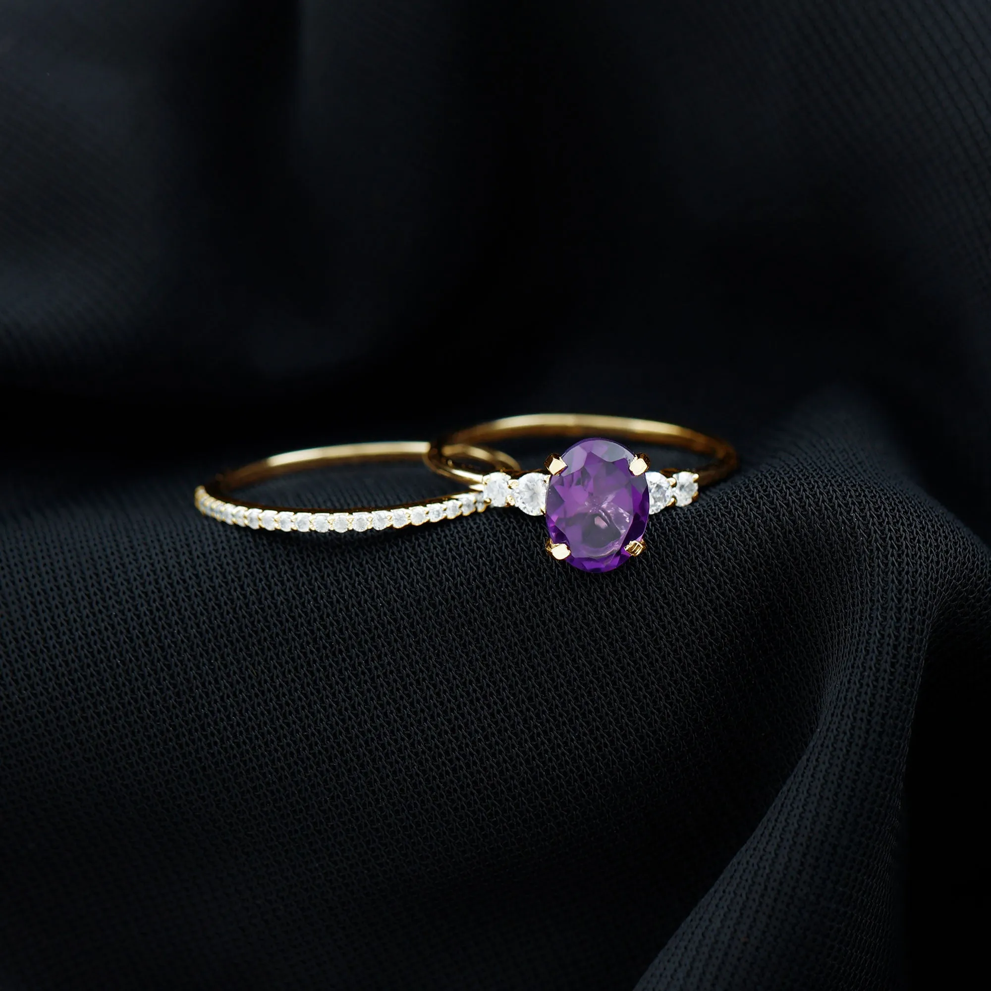 Oval Amethyst Solitaire Ring Set with Diamond
