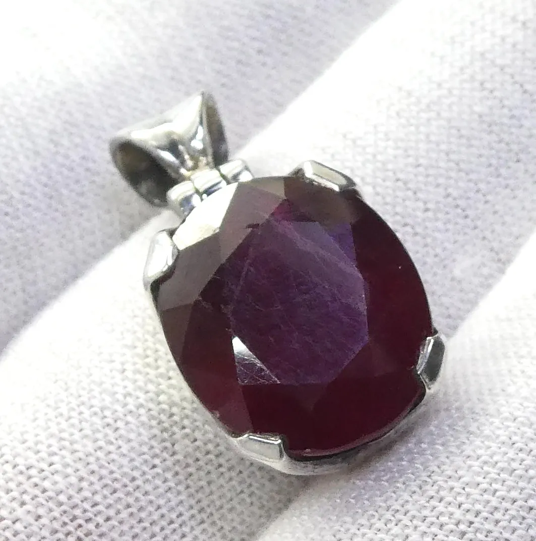 Ruby Pendant, Faceted Oval, 925 Sterling Silver, g2